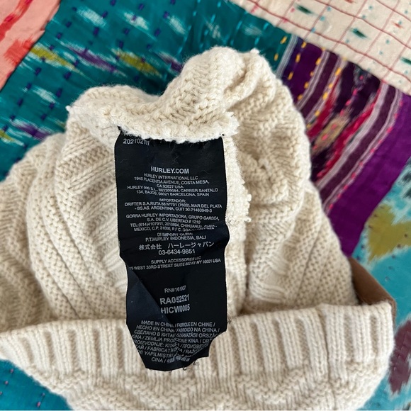 Hurley Beanie Hat Unisex Textured Cream - Picture 4 of 4